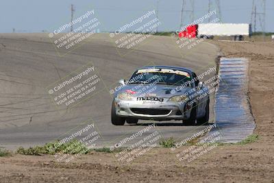 media/Apr-30-2022-CalClub SCCA (Sat) [[98b58ad398]]/Group 5/Race (Outside Grapevine)/